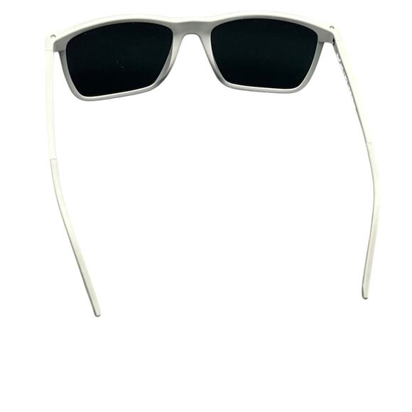 Maui Jim One Way Sunglasses Grey Stripe Frame Polarized Neutral Grey Lenses - Picture 9 of 10